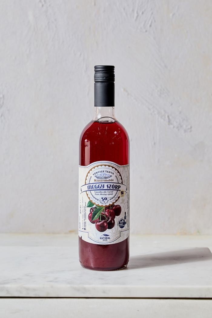 Venyige tanya - Házi meggyszörp 750 ml